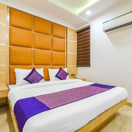 Hotel Maa Sharda Индор Екстериор снимка